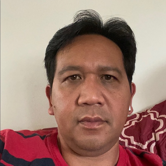 Profile Picture of Hydrogen Palomares (@hydrogenp) on Poshmark