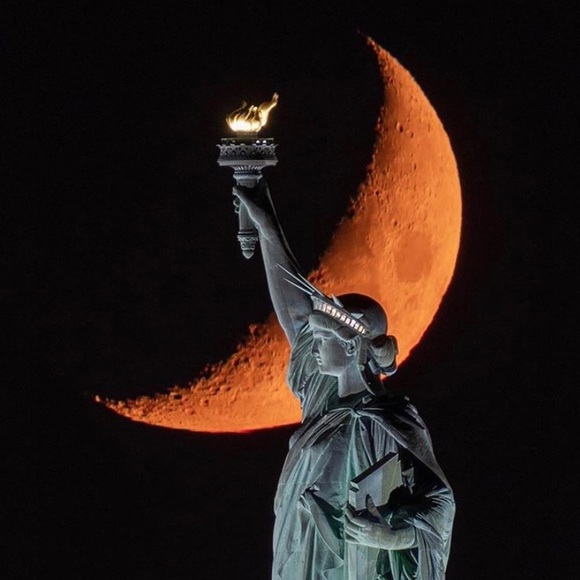 Profile Picture of Graham Doyle (@grahamdoyle) on Poshmark