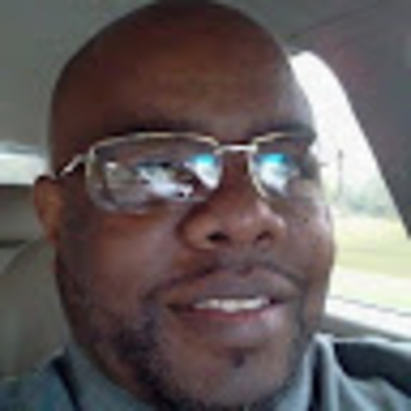 Profile Picture of Tony Hudson (@tmiquel31) on Poshmark