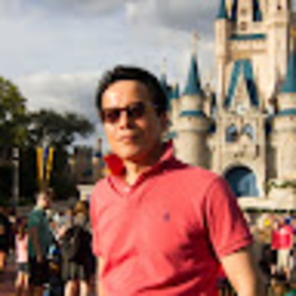 Profile Picture of Dave Kim (@dave86001) on Poshmark