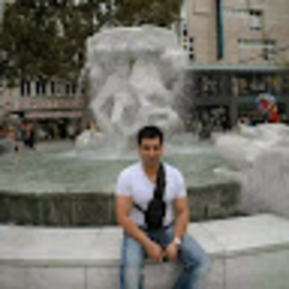 Profile Picture of Karzan Akram (@karzanakram84) on Poshmark