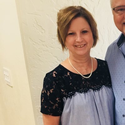 Profile Picture of Robin Pruett Davis (@robindavis0315) on Twitter