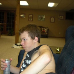 Profile Picture of Dillon Redding (@screamingmonkeyninjaman) on Myspace