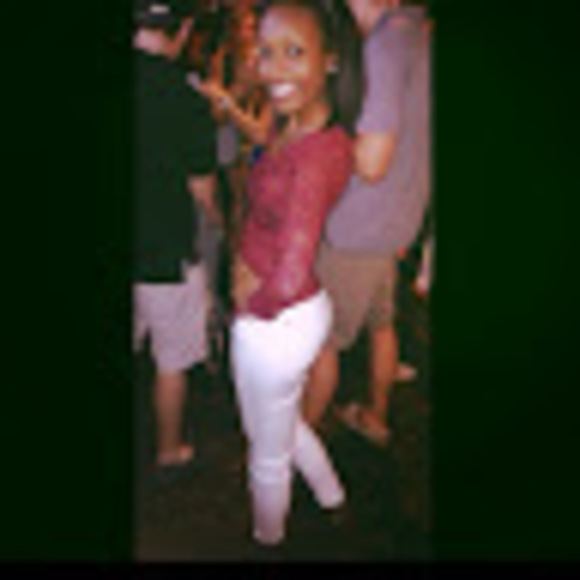 Profile Picture of Jayne Patterson (@jaynegpatterson) on Poshmark