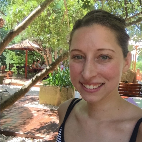 Profile Picture of Jane Scheiner (@janescheiner) on Poshmark