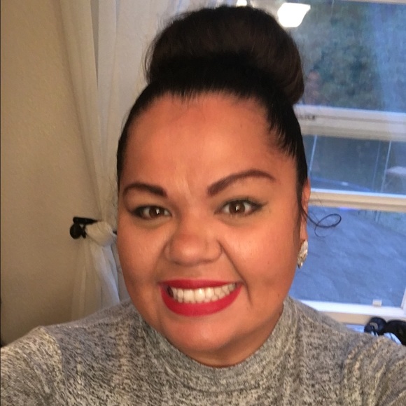 Profile Picture of Kristina Garten (@kgarten7) on Poshmark