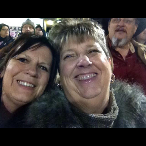 Profile Picture of Linda Gordon (@gordon58) on Poshmark