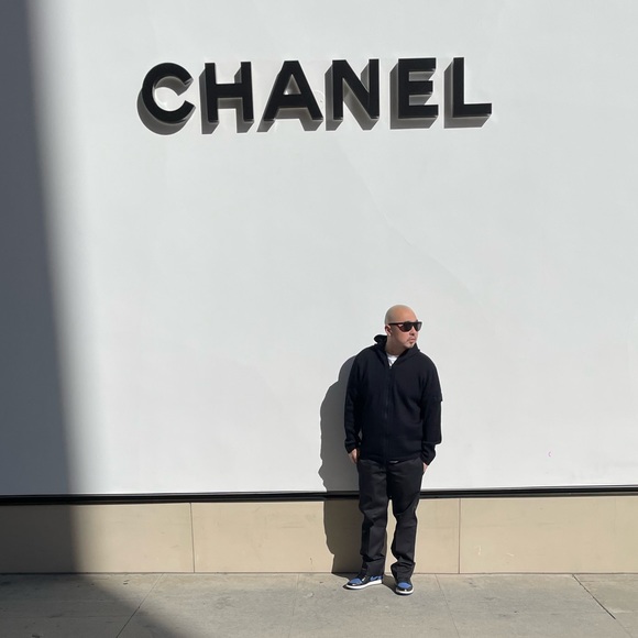 Profile Picture of Glen Yun (@glenyun) on Poshmark