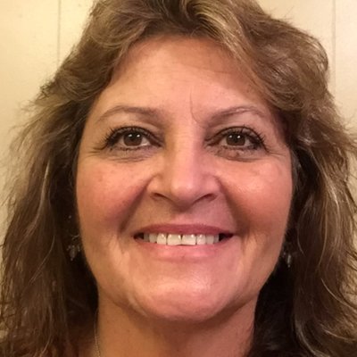 Profile Picture of Debra Hendrix (@suthernbelle53) on Twitter