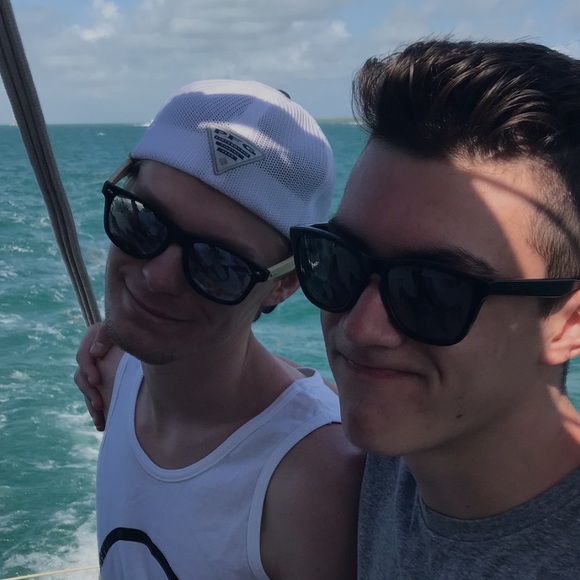 Profile Picture of Tyler Hennessey (@trmh00) on Poshmark