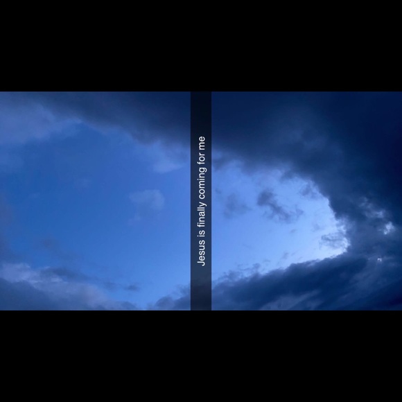 Profile Picture of Mia Scott (@miascott0330) on Poshmark