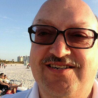 Profile Picture of Joseph Leonardi (@mrscience2008) on Twitter