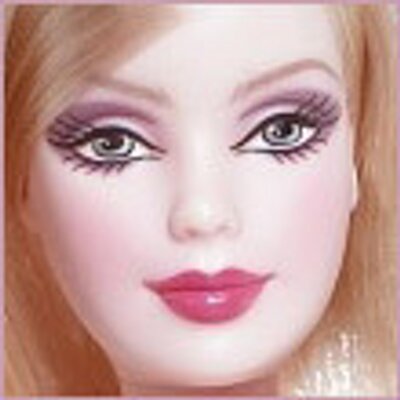 Profile Picture of ElizabethHill (@ruthRonald2000) on Twitter