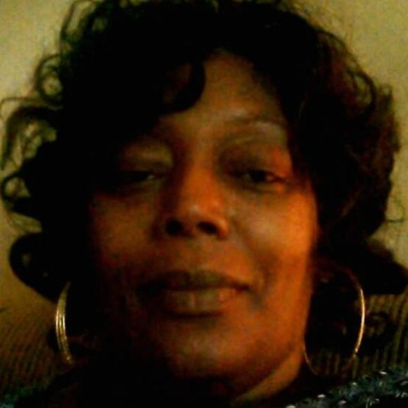 Profile Picture of Sandra Harrison (@brownshuga137) on Poshmark