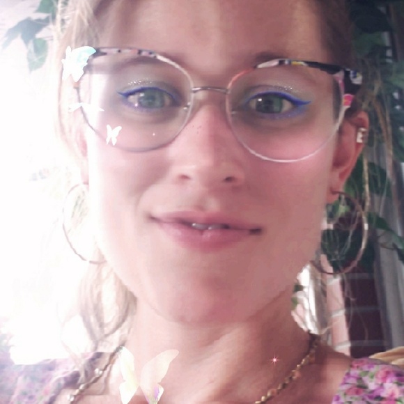 Courtney Duffner - Poshmark Profile Picture of Courtney Duffner (@courtneyduffner) on Poshmark