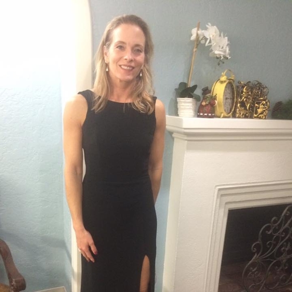 Profile Picture of Sherri Mays (@shrrlynn3) on Poshmark