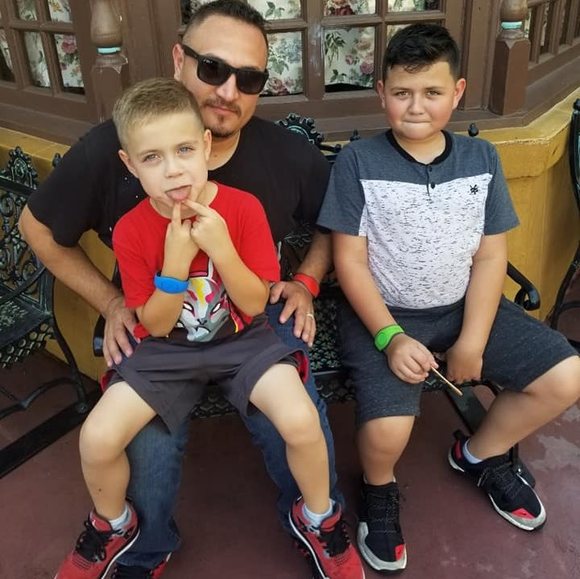 Profile Picture of Jorge alberto Lopez loya (@jorgealbertol86) on Poshmark