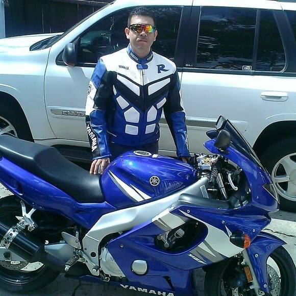 Profile Picture of Alejandro Padilla (@alejandrop239) on Poshmark