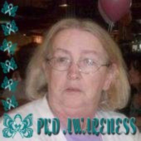 Profile Picture of Beth Olson (@b_olson) on Poshmark