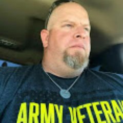 Profile Picture of Randy Burch (@randybu55529424) on Twitter