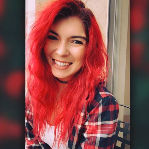 Profile Picture of Brianna Valerie (@littlebri17) on Poshmark