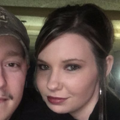 Profile Picture of Leah Hackett (@BackTheBadge5o) on Twitter