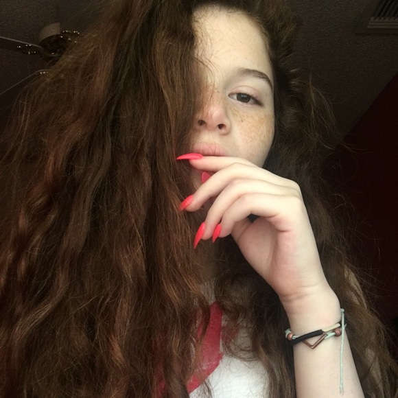 Profile Picture of Claryce Cantu (@ckc333) on Poshmark