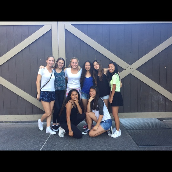 Profile Picture of Hailee Hefler (@hhefler) on Poshmark