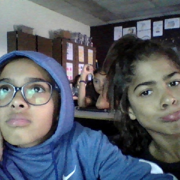 Sophia Maciel - Poshmark Profile Picture of Sophia Maciel (@24sophiam388) on Poshmark