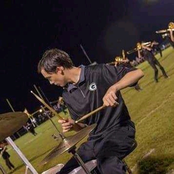 Profile Picture of Shawn Furr (@oldmemea) on Poshmark