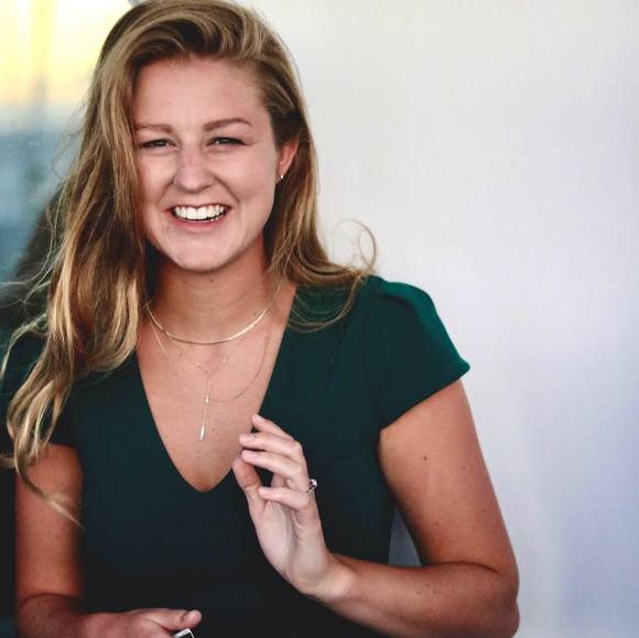 Profile Picture of Paige Mattfeld (@matty15) on Poshmark