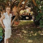 Profile Picture of pete horton (@peteatbunny) on Instagram