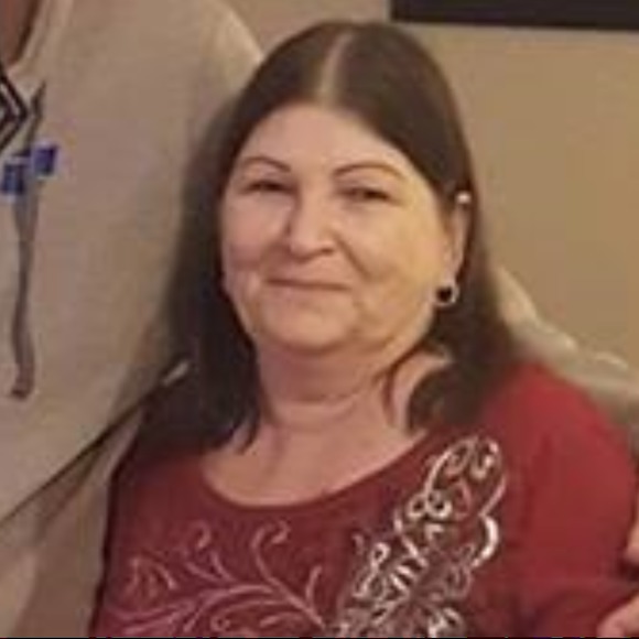 Profile Picture of Debbie Rindal (@debbie_rindal) on Poshmark