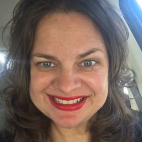 Profile Picture of Lisa Byrd (@lisaloub) on Pinterest