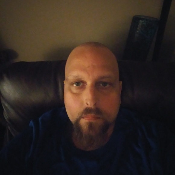 Profile Picture of Chales Erichson (@charleserichson) on Poshmark