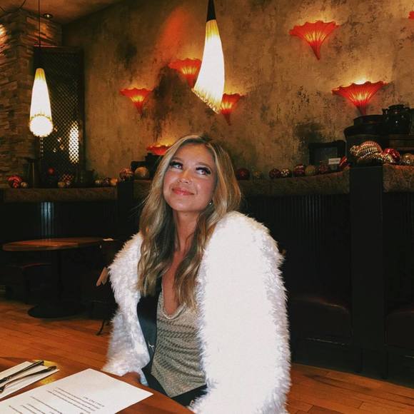 Profile Picture of Alijah Chamberlain (@tiacha1975) on Poshmark