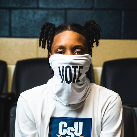 Profile Picture of Niya Goudelock (@niyamarnise) on Poshmark