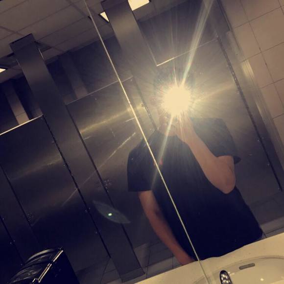 Profile Picture of Jose candia Candia (@junij) on Poshmark