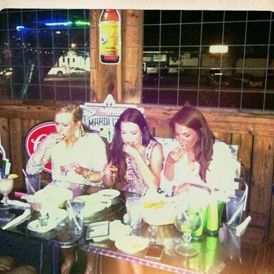 Profile Picture of Mackenzie Perry (@Mackenzieperry) on Twitter