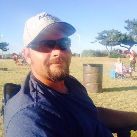 Profile Picture of Robert Kidd (@rkidd2009) on Poshmark