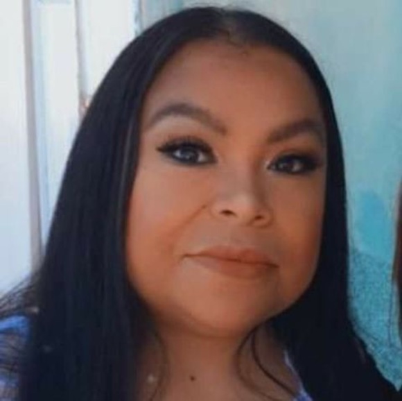 Profile Picture of Adriana Torres (@adrianatorre130) on Poshmark