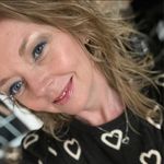 Profile Picture of Lori Singer (@blue_october_girl) on Instagram