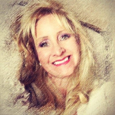 Profile Photo of Julie Daugherty Treiman (@nospaceortime1) on Twitter