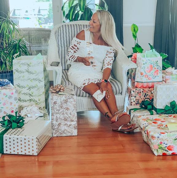 Profile Picture of Kate Hoffer (@katehoffer) on Poshmark