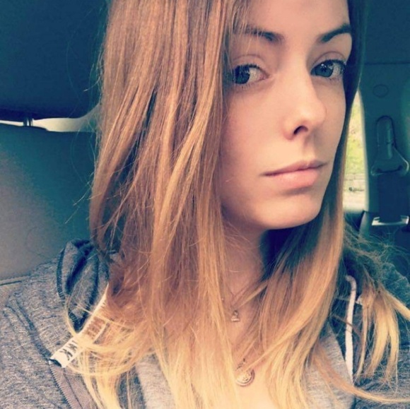 Profile Picture of Meg Sullivan (@sugrr) on Poshmark