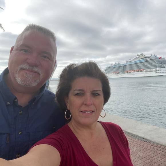 Profile Picture of Charlotte Swing (@ceswing) on Poshmark