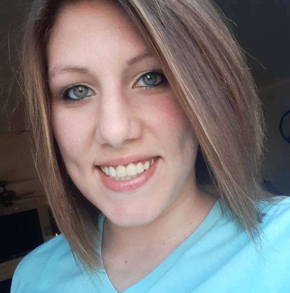 Profile Picture of Brittany Everard (@00brittbrat00) on Poshmark