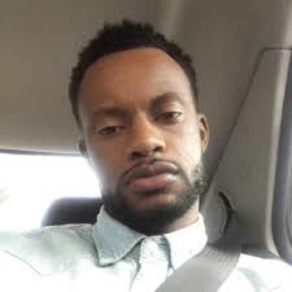 Profile Picture of Nicholas Birdsong (@nickbirdsong) on Poshmark