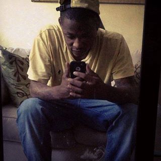 Áÿò Śhàwń Håñdšømę - Facebook Profile Picture of Áÿò Śhàwń Håñdšømę (@&) on Facebook