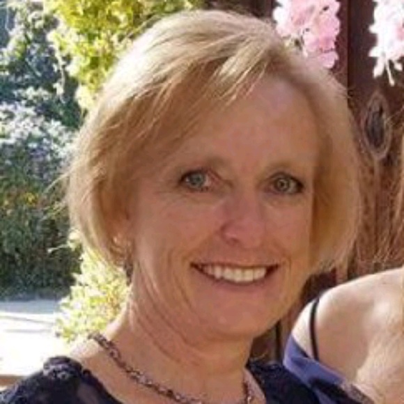 Profile Picture of Catarina Haydt (@calisunshine007) on Poshmark